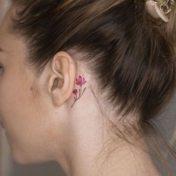 татуировки, които са скрити зад ухото