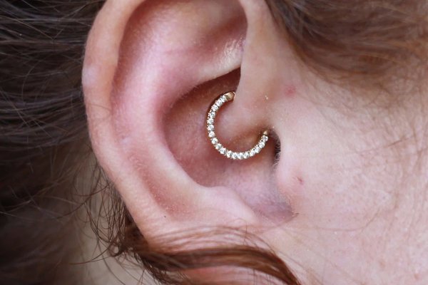 Daith пиърсинг