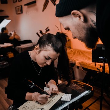майсторски класове по татуировка