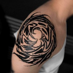 Татуировки на рамото