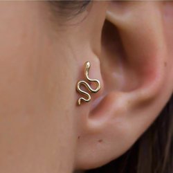 Tragus пиърсинг