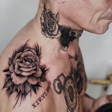 мъжките татуировки на шията